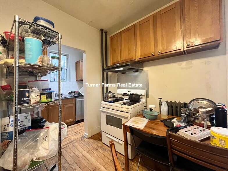 Building Photo - 16 Copenger St