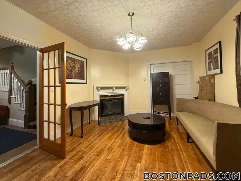 Building Photo - 31 Seattle St