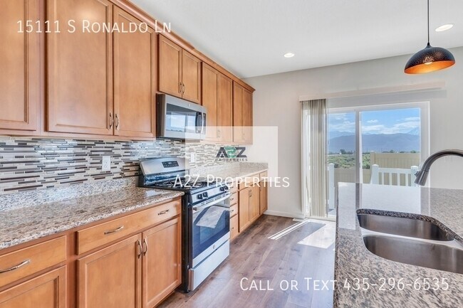 Building Photo - 15111 S Ronaldo Ln