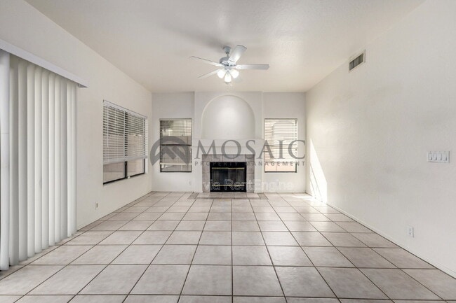 Building Photo - 3761 S Waterfront Dr