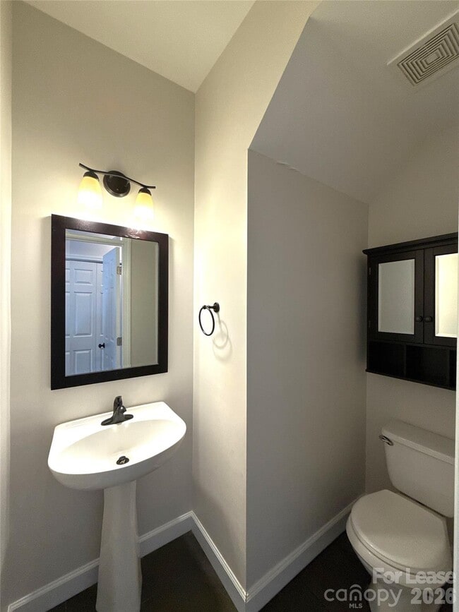 Building Photo - 14504 John Beck Dr