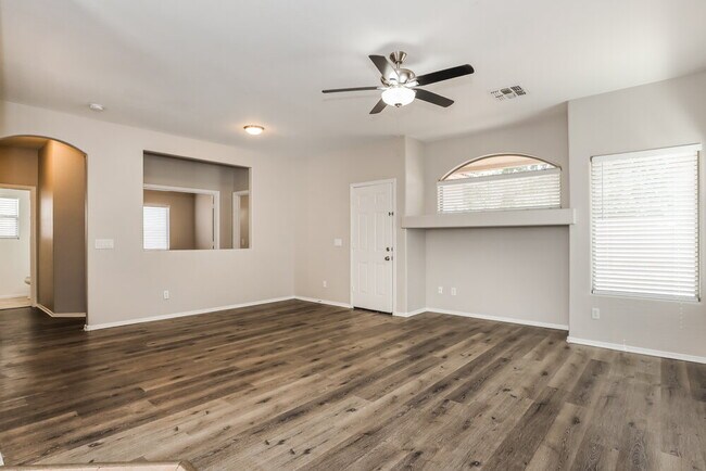 Building Photo - 13006 W Aster Dr