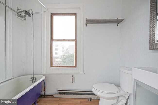 Building Photo - 1523 N 27th St
