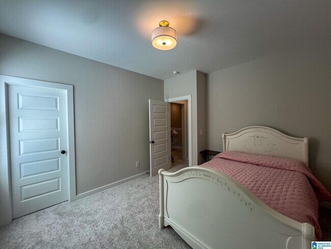 Building Photo - 4740 Arden Wy