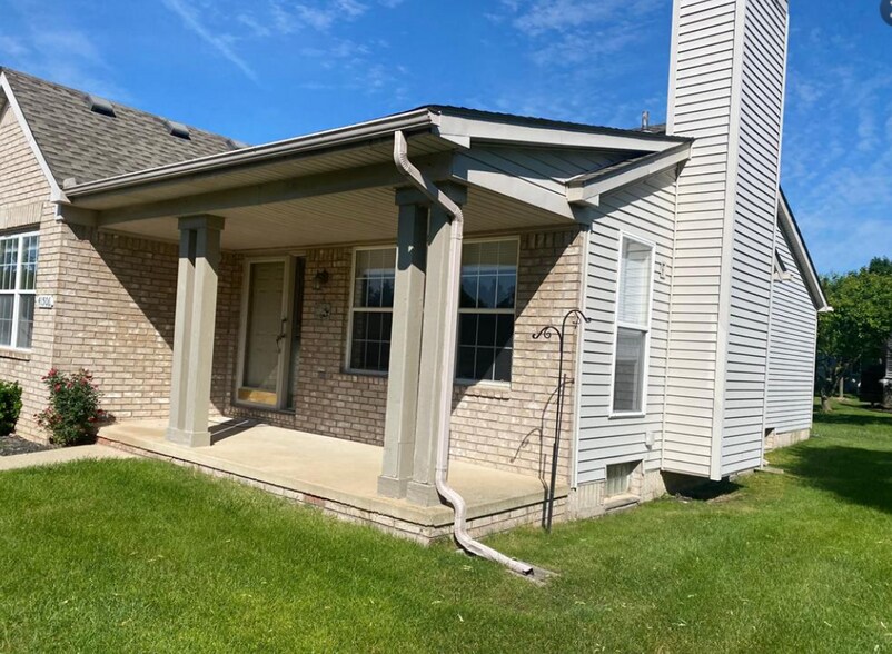 Building Photo - 41506 Greenspire Dr