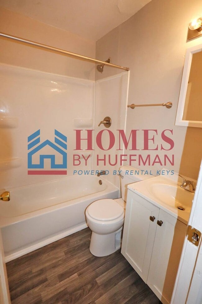 Building Photo - Two Bedroom House | Now Available