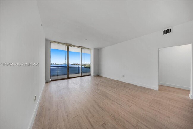 Building Photo - 7901 Hispanola Ave