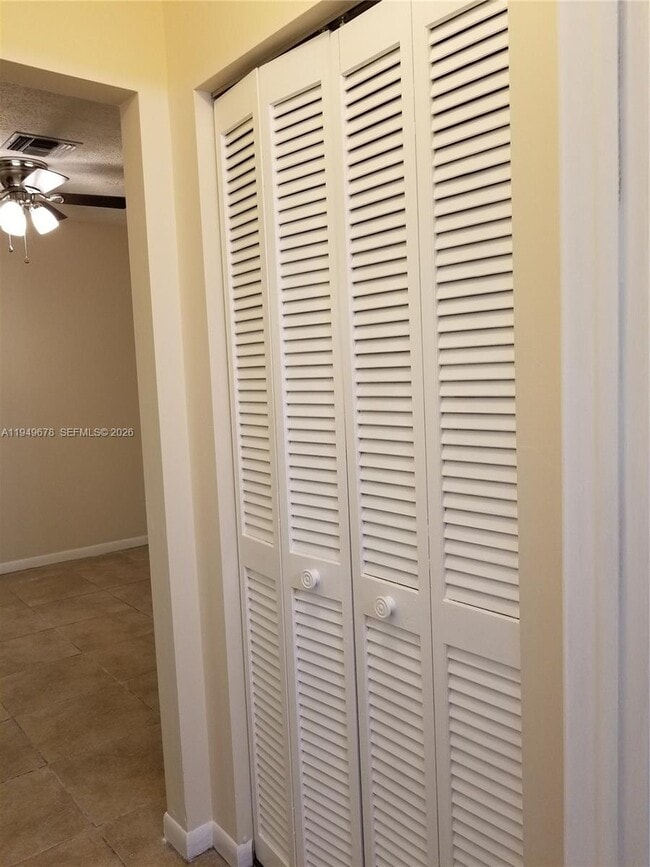 Building Photo - 2308 Monroe St