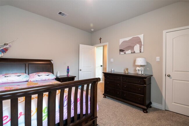 Building Photo - 31219 Gullwing Manor Dr