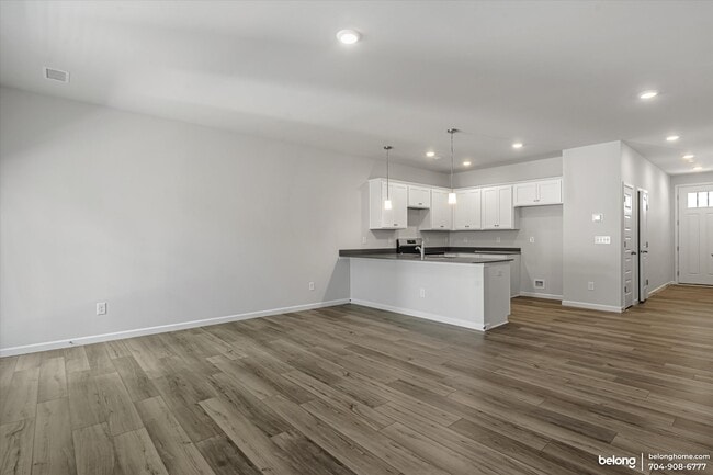 Building Photo - 2573 Ruby Dixon Xing Dr