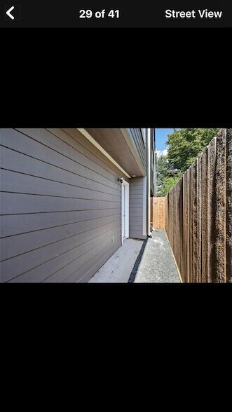 Building Photo - 1521 Laird St