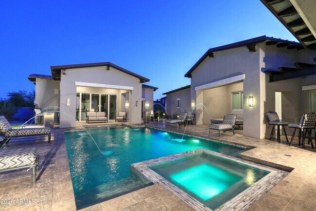 Building Photo - 9979 E Toms Thumb