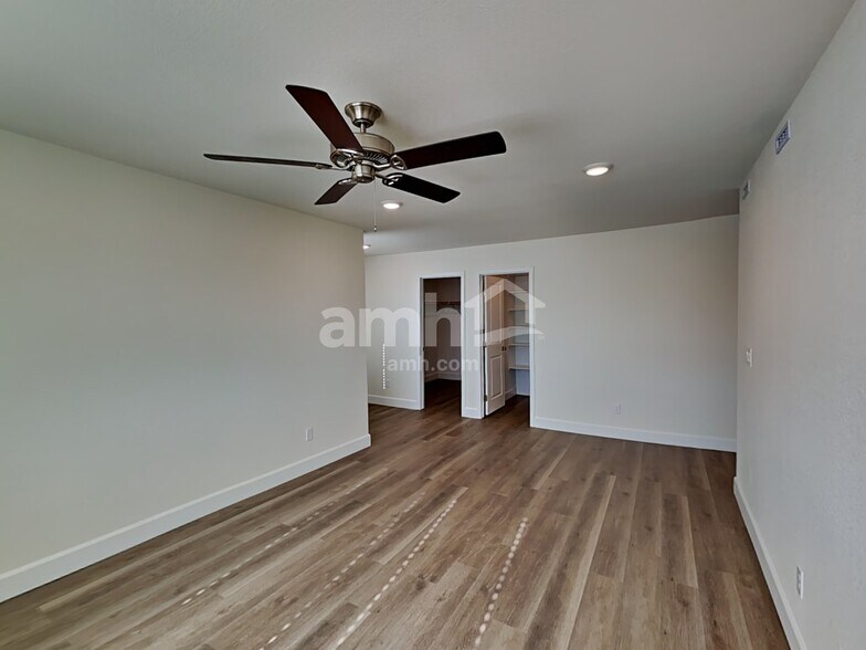 Building Photo - 10322 Medusita St