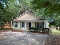 Building Photo - $500 OFF 1ST MONTH'S RENT3 Bedroom 3 Bath ...