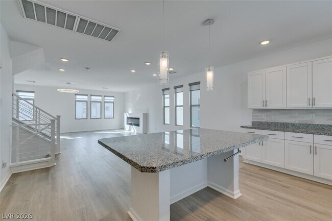 Building Photo - 8048 Haywood Estate Ave