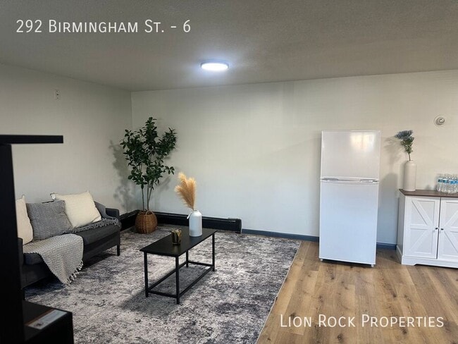 Building Photo - 292 Birmingham St