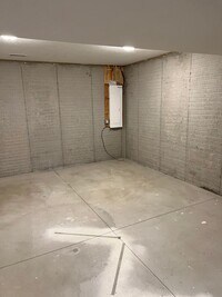 Building Photo - Beautiful 3 bedroom 2 1/2 bath house