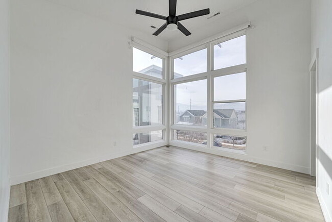 Building Photo - Executive 3 story Townhouse in Downtown Daybreak