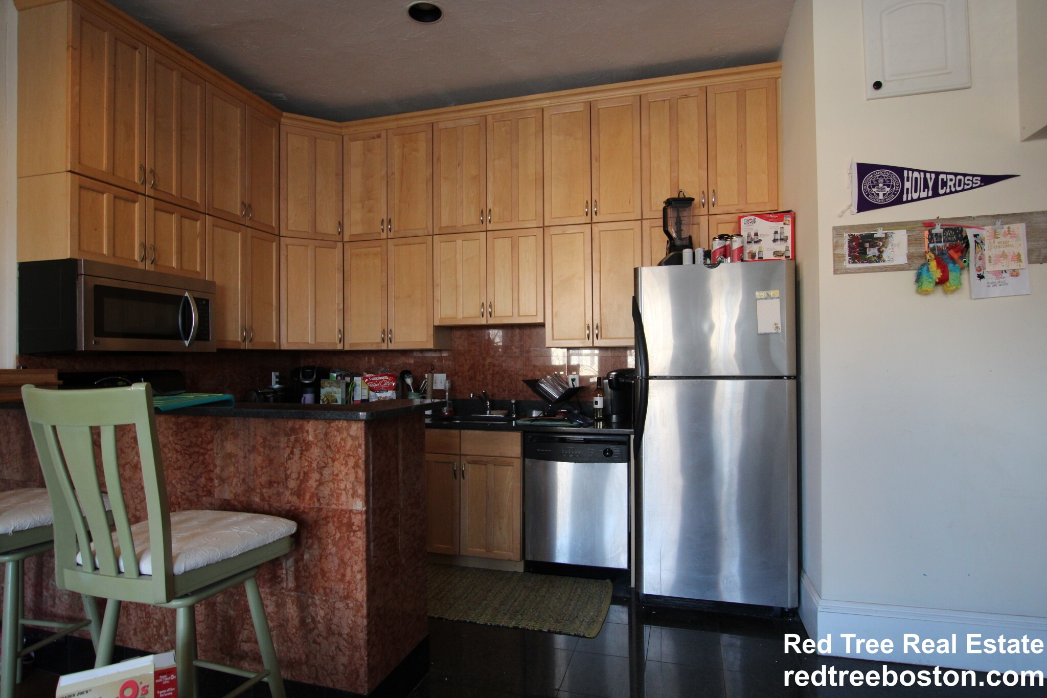 Building Photo - 1689 Beacon St