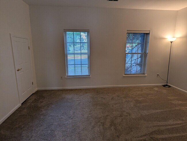 Building Photo - 17289 Vaughn Ln
