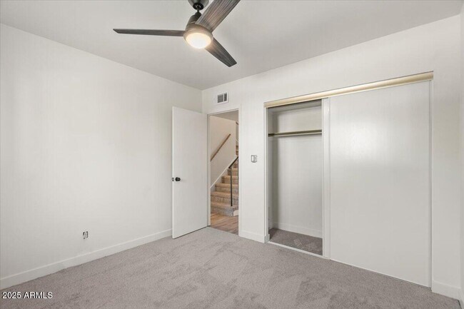 Building Photo - 7803 E Vernon Ave