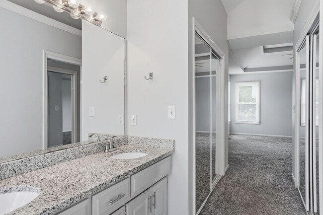 Building Photo - 14241 W 128th St