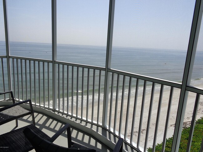 Building Photo - 1175 Jimmy Buffett Mem Hwy