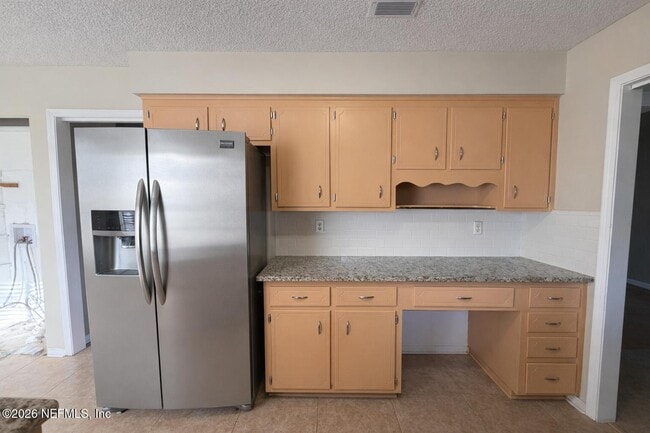 Building Photo - 7 Mitchell Ave