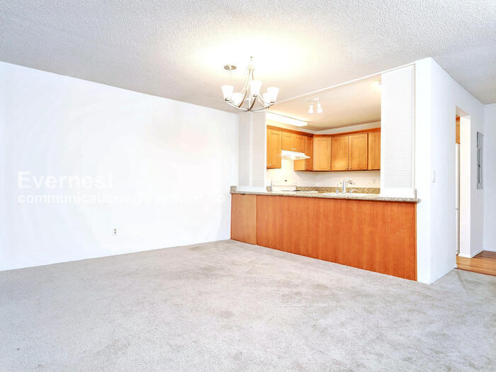 Building Photo - 6260 139th Ave NE