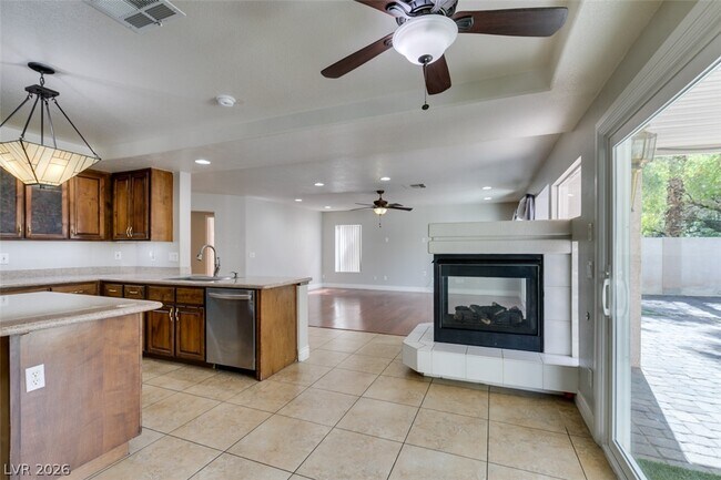 Building Photo - 1683 Tassel Fern Ave