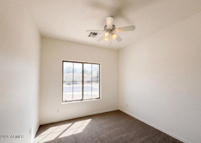 Building Photo - 606 W Beautiful Ln