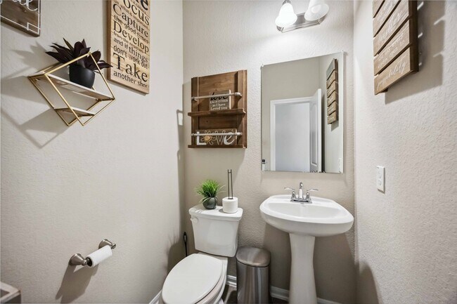 Building Photo - 12419 Alora Bluff Trail