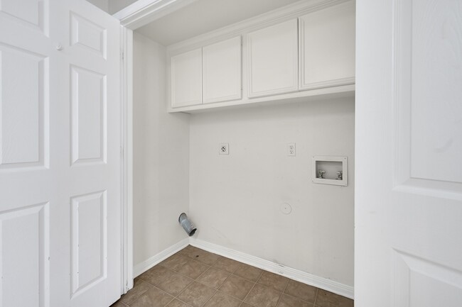 Building Photo - 135 Binnacle Ct