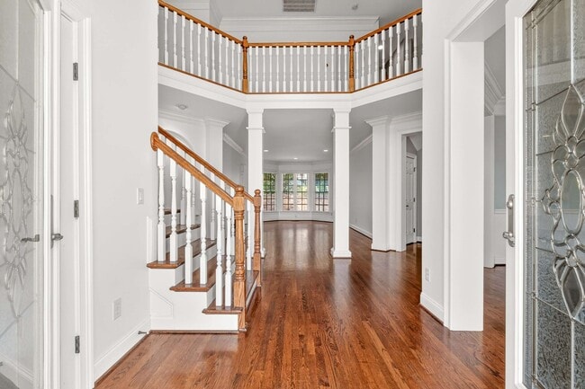 Building Photo - 6 Portrush Ct