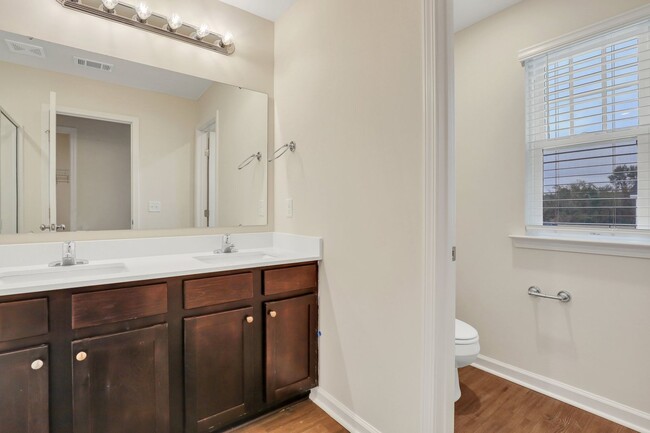 Building Photo - New Construction Townhome - 3 Bed 2 1/2 Ba...