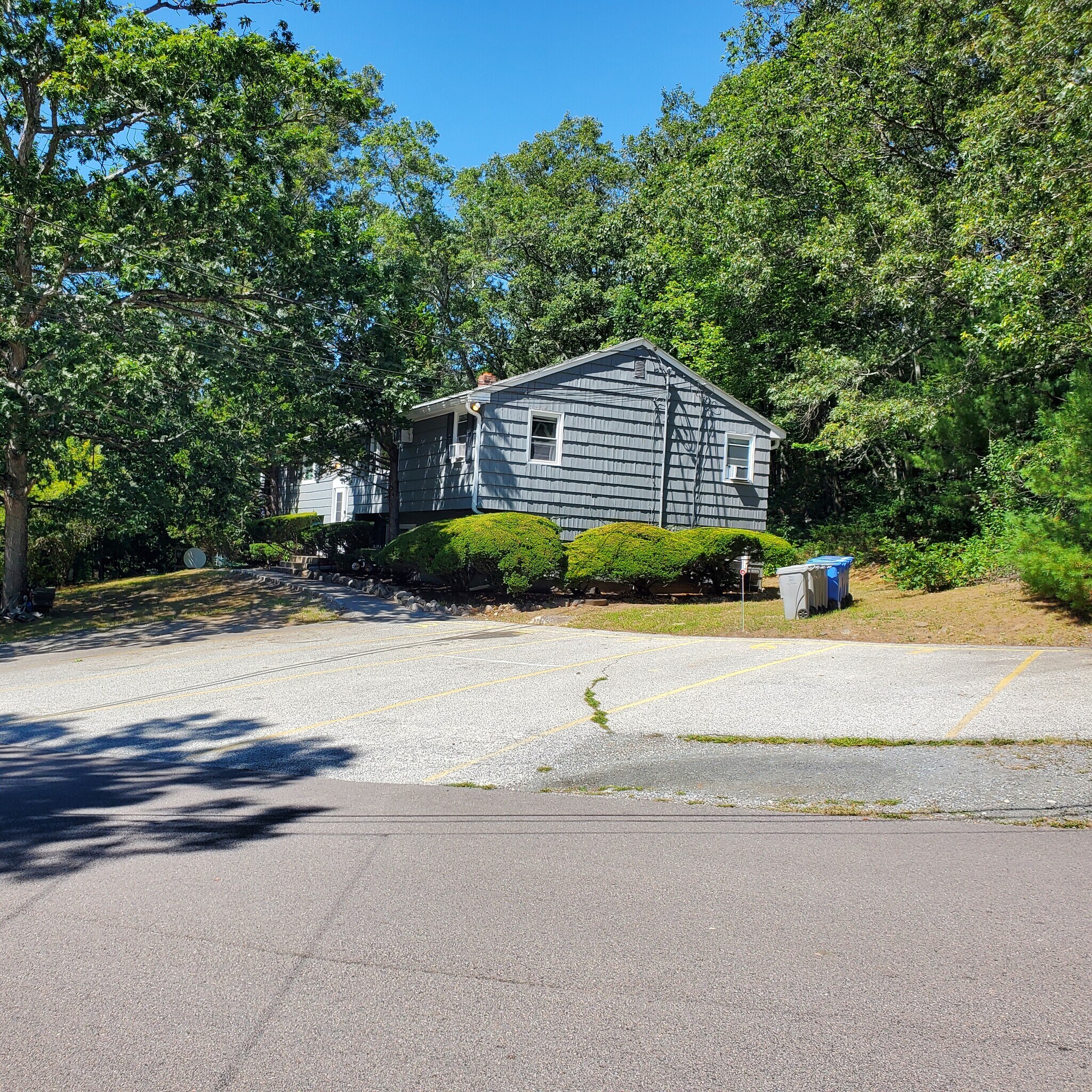 parking area - 87 Cheryl Ln