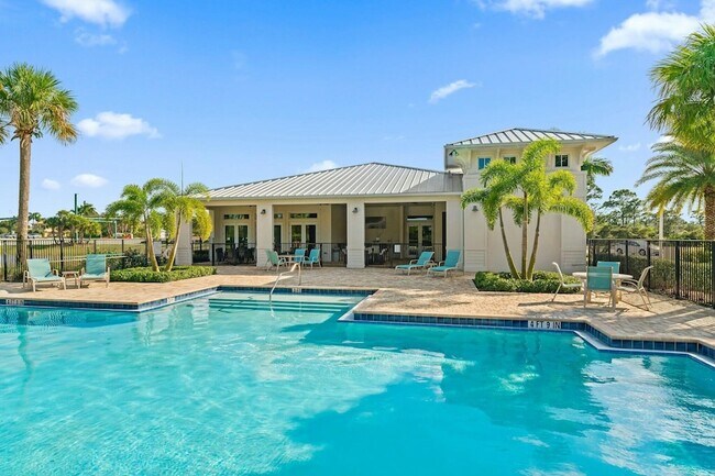 Building Photo - 200 SW Pomeroy St