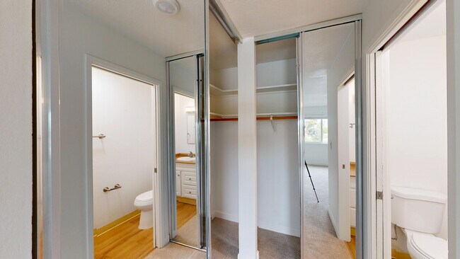 Building Photo - 400 Alameda del Prado