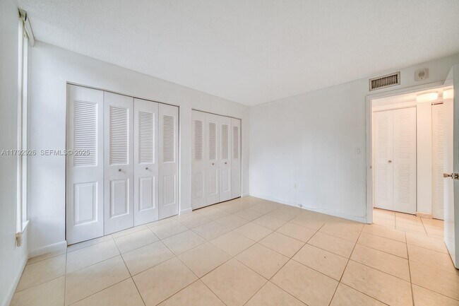 Building Photo - 9440 W Flagler St