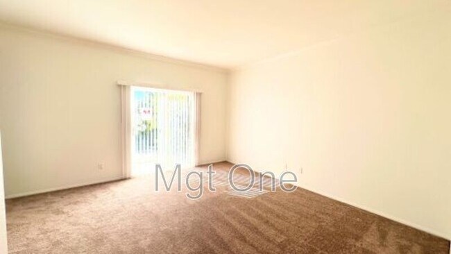 Building Photo - 22365 Summer Holly Ave