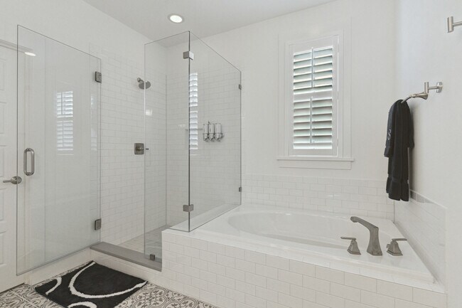 Building Photo - 1470 Mizzen Alley