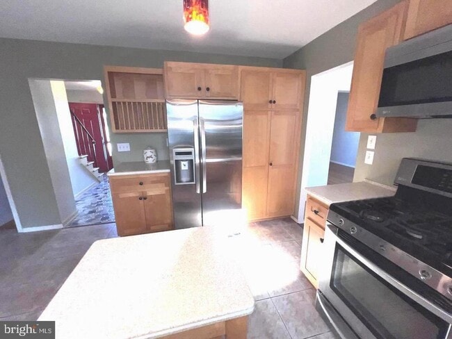 Building Photo - 918 Rockwell Rd