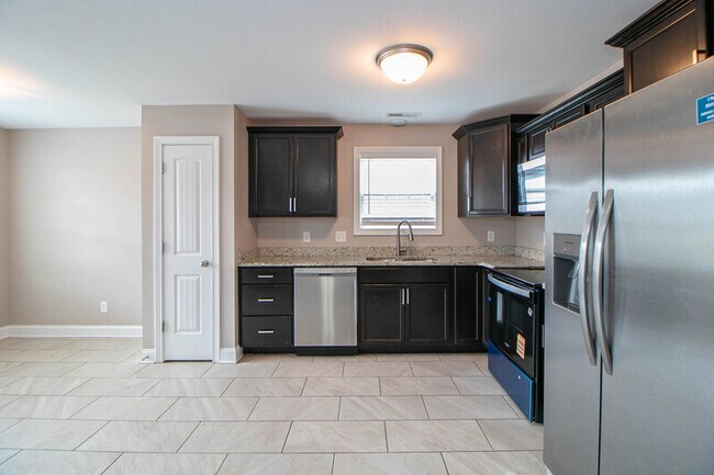 Building Photo - 151 Ambridge St