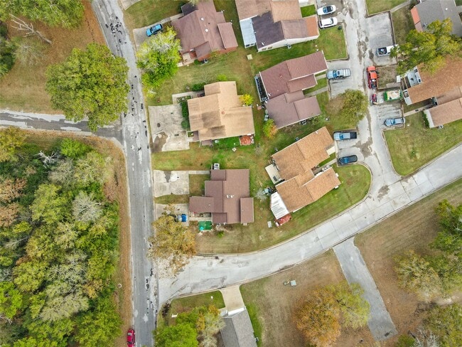 Building Photo - 68 Westwood Dr W