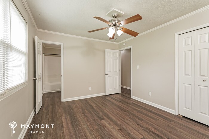 Building Photo - 2391 Richwood Dr