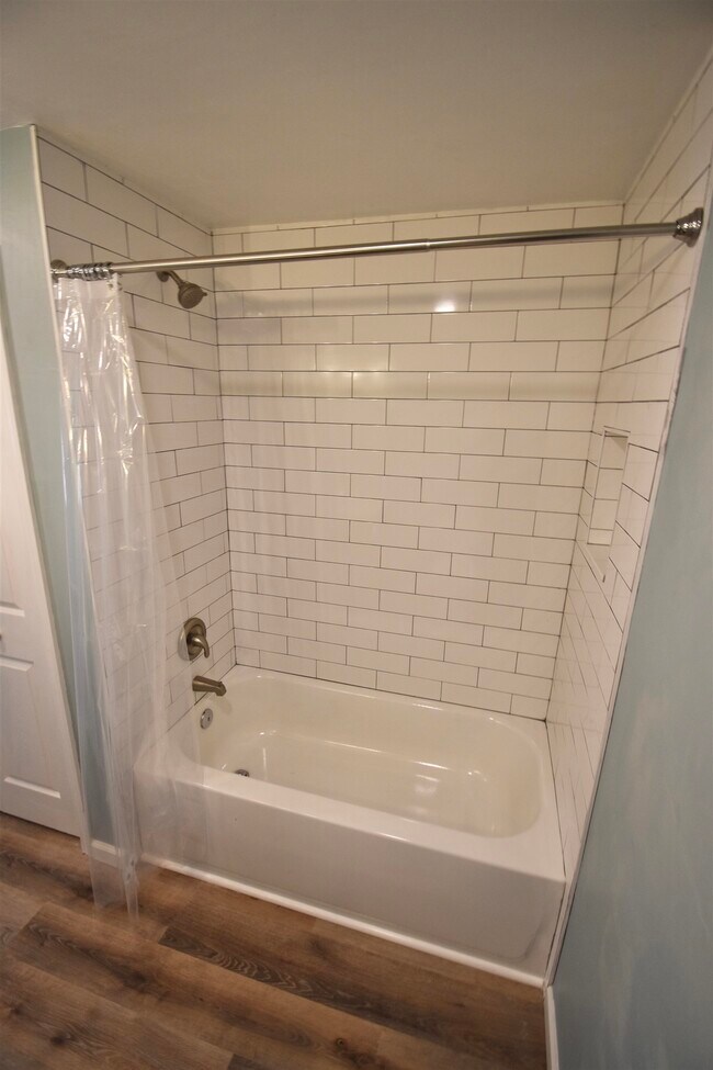 Building Photo - 2400 Lake Hall Rd