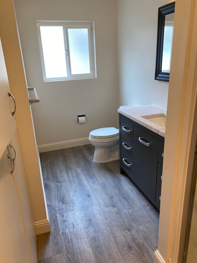 Building Photo - 2208 Sonoma Ave