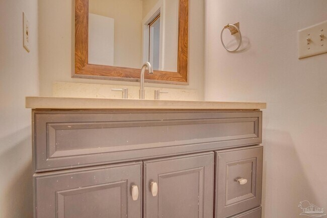 Building Photo - 5910 Limestone Rd