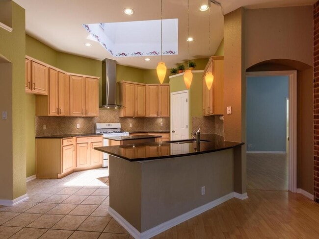 Building Photo - 442 S Lynnwood Trail