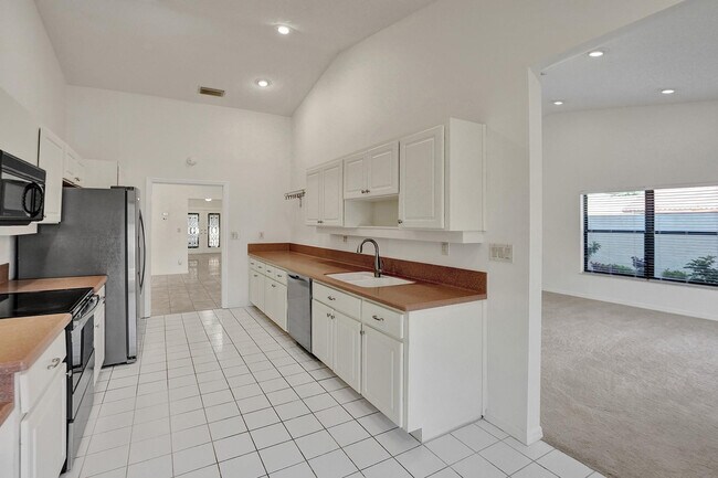 Building Photo - 21349 Placida Terrace